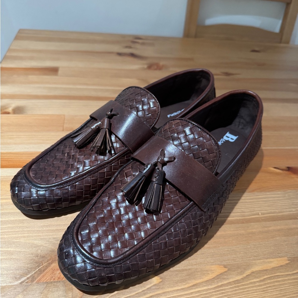 Luxurious Woven Leather Loafers with Tassels (Only worn once!)